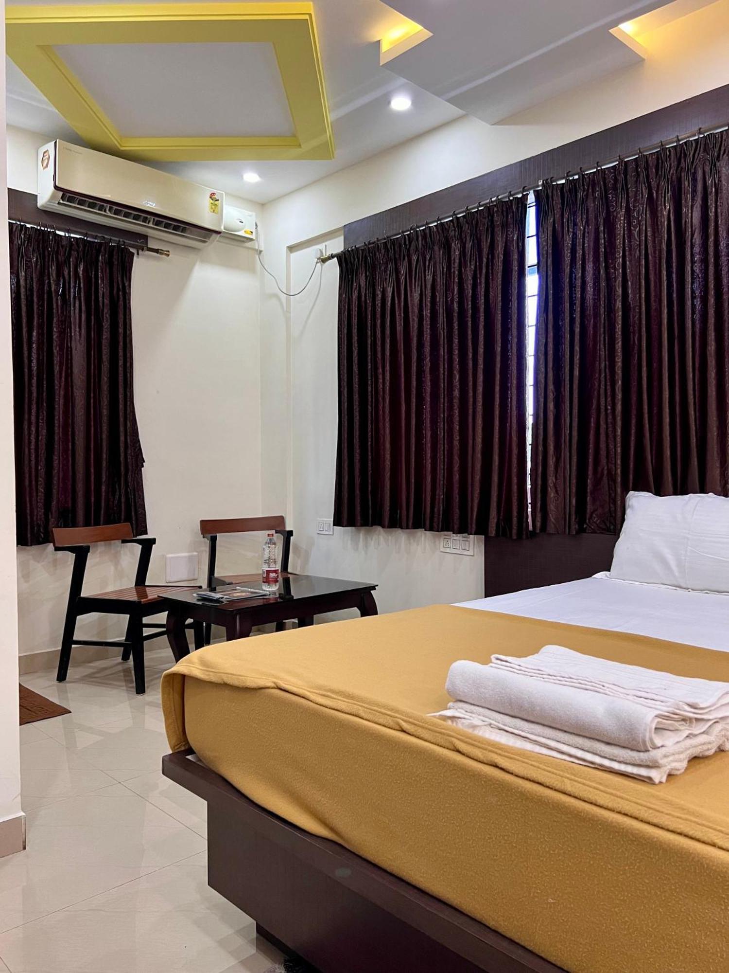 Ratna Sagar Hotel Manipal Ngoại thất bức ảnh