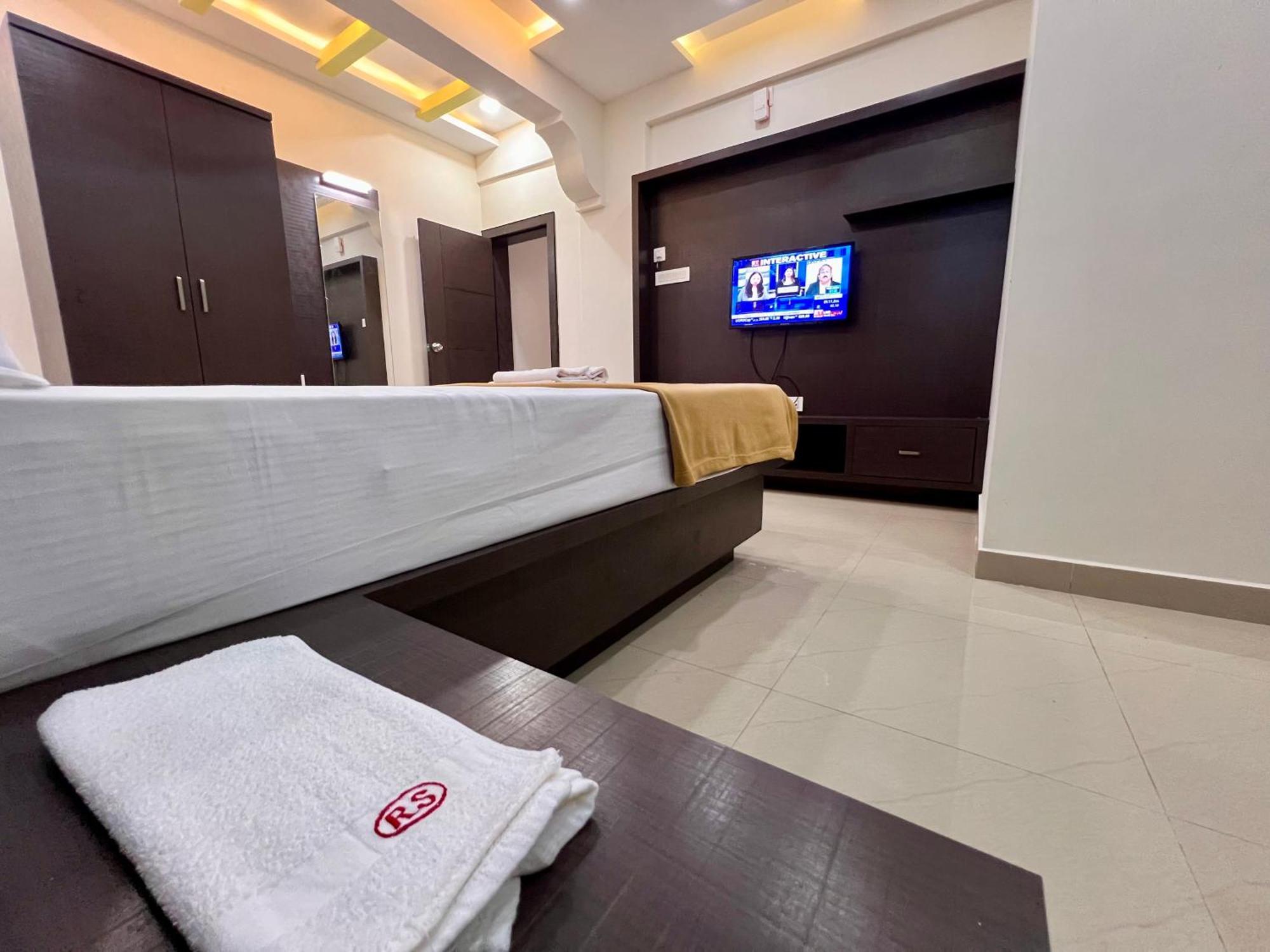 Ratna Sagar Hotel Manipal Ngoại thất bức ảnh